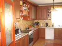 Pilisborosjenõ eladó családi ház 240m2 3+4 fél szoba 2 szintes ház - Kép: 3977 