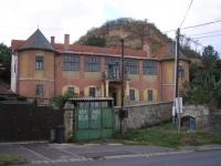 Tokajban eladó egy régi kastély. A kastély délkeleti fekvésu kb. 400 -m2 és egy 3000 -m2-es telken fe - Kép: 5616 