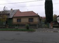 Pécs eladó családi ház 92m2 3 szobás plusz elõszoba, étkezõ, konyha kis kert - Kép: 5742 