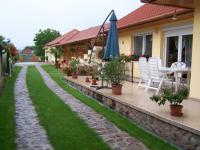 Bogács eladó családi ház 300m2 7 szoba termálfürdõ közelében apartmanház - Kép: 5748 