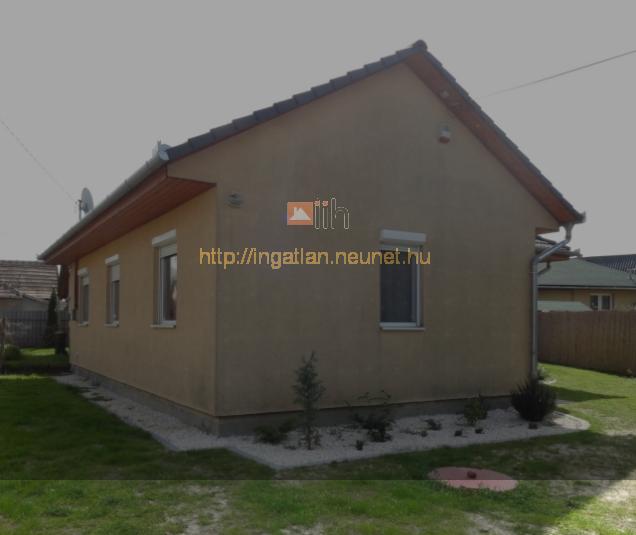 Szigetszentmikls elad csaldi hz 82m2 3 szoba Kis-Duna part kzelben - Kép: 6676 